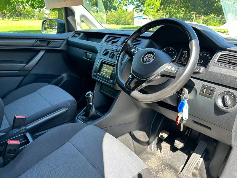 VOLKSWAGEN CADDY