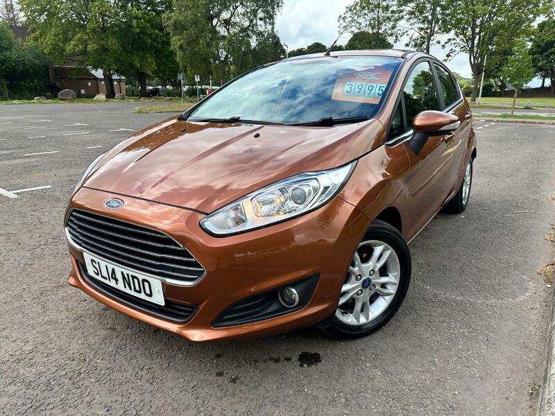 View FORD FIESTA 1.5 TDCi Zetec