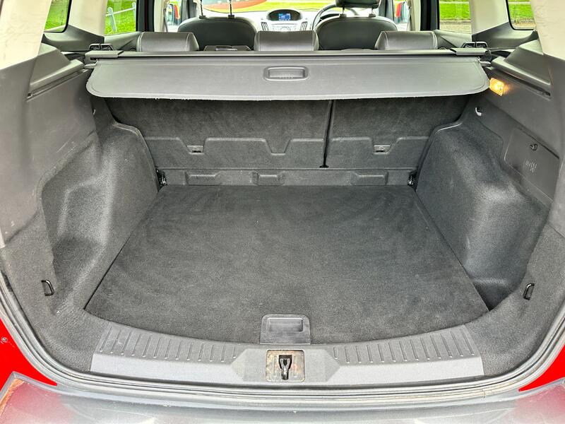 FORD KUGA