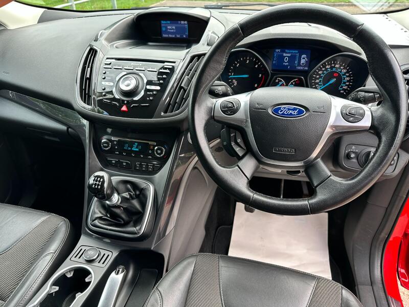 FORD KUGA