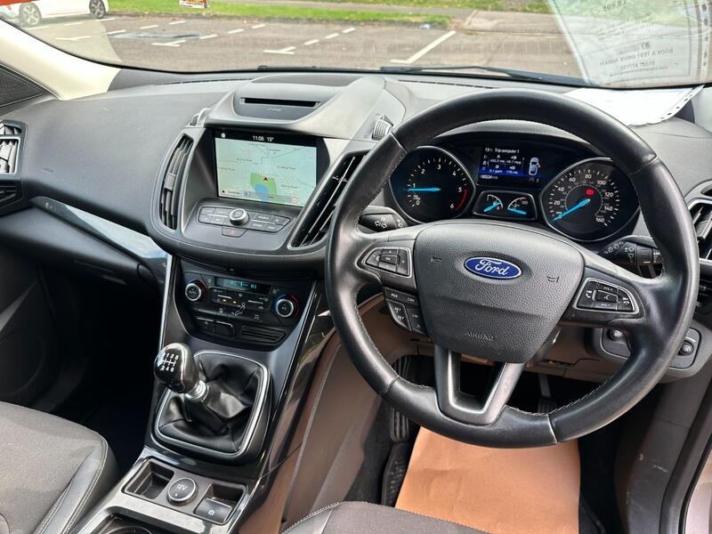 FORD KUGA