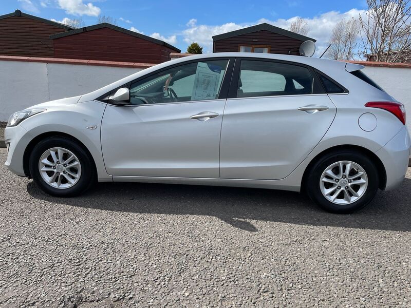 HYUNDAI I30