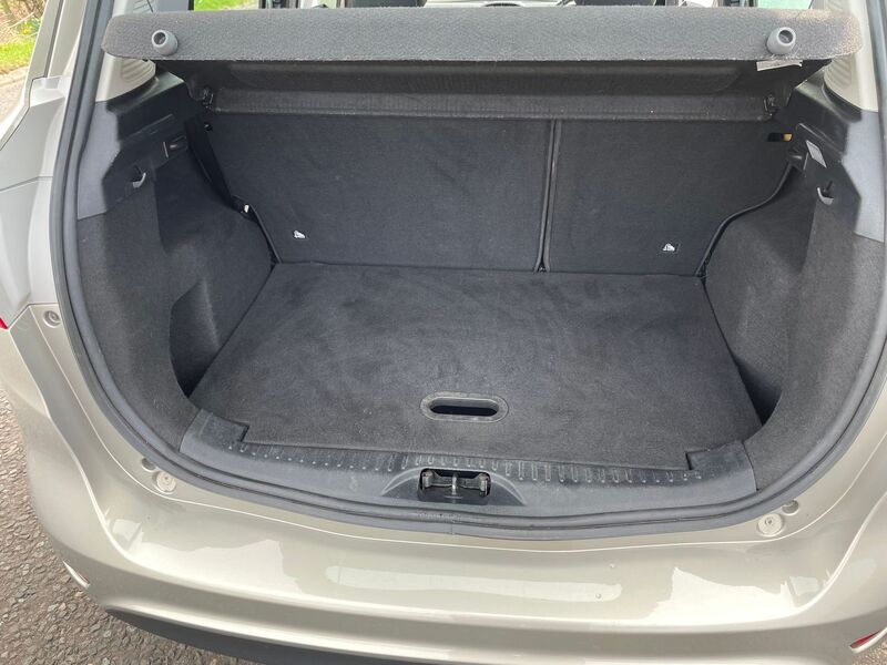 FORD B-MAX