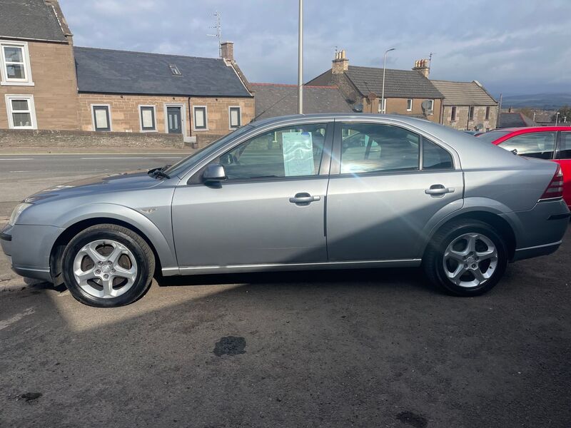 FORD MONDEO