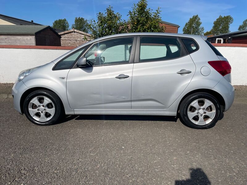 KIA VENGA