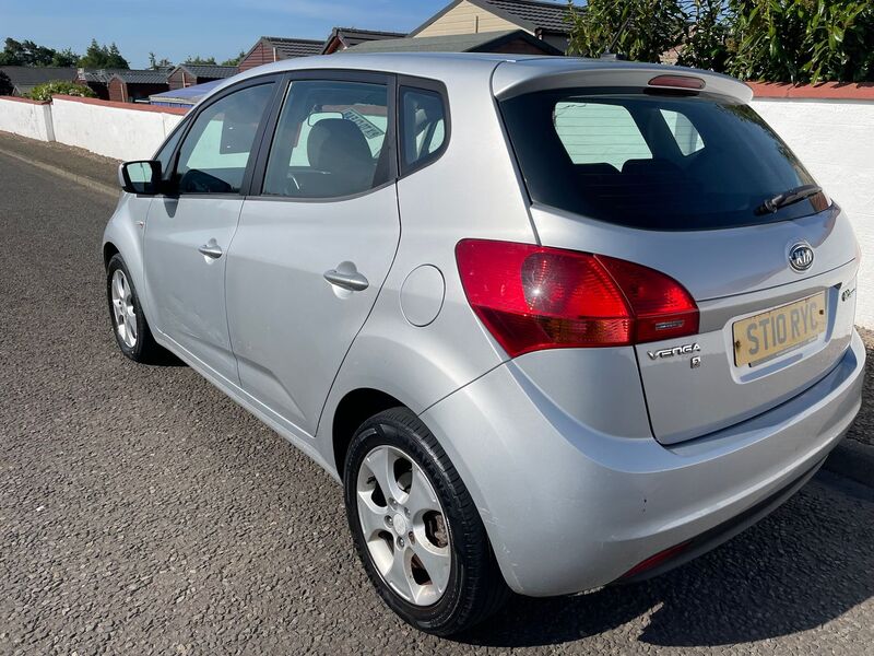 KIA VENGA