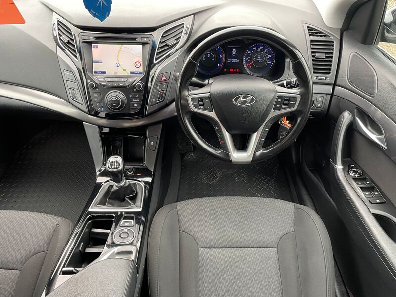HYUNDAI I40