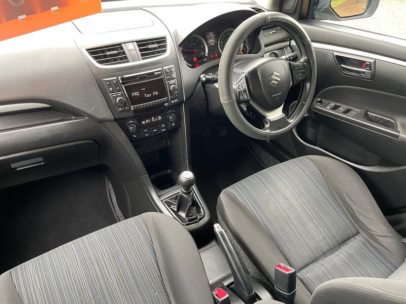 SUZUKI SWIFT