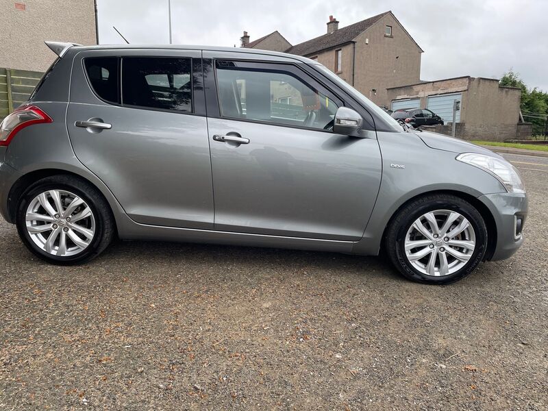 SUZUKI SWIFT
