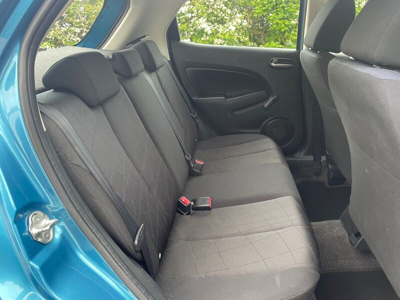 MAZDA MAZDA2