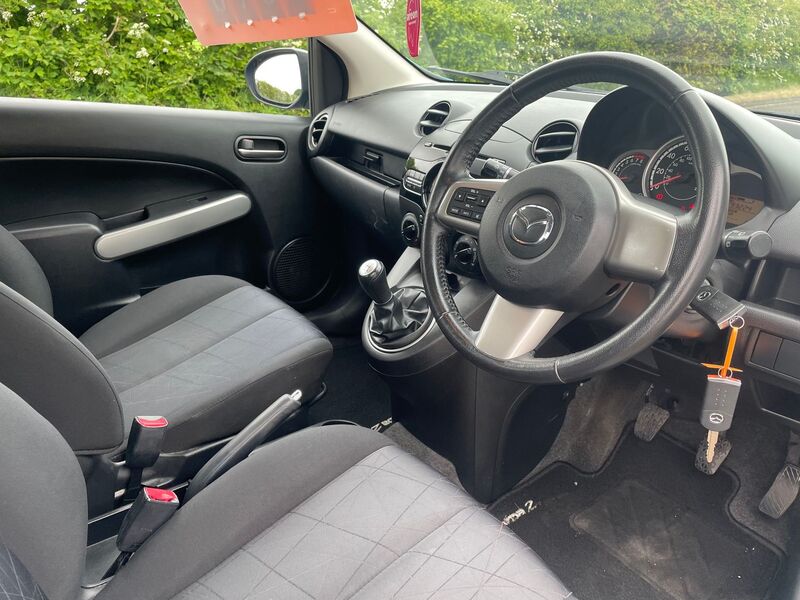 MAZDA MAZDA2