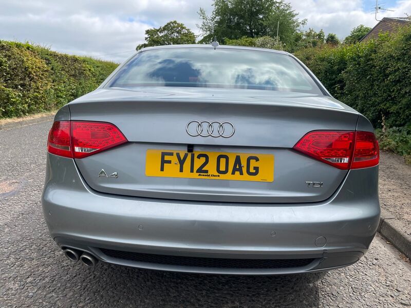 AUDI A4