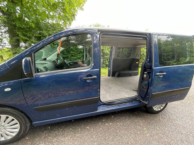 PEUGEOT EXPERT