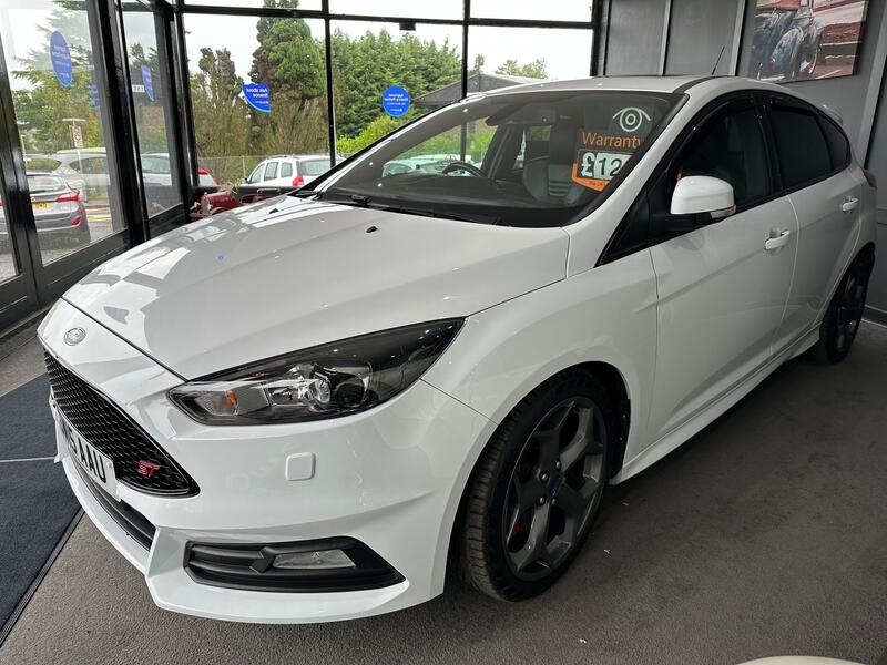 View FORD FOCUS 2.0 TDCi ST-3