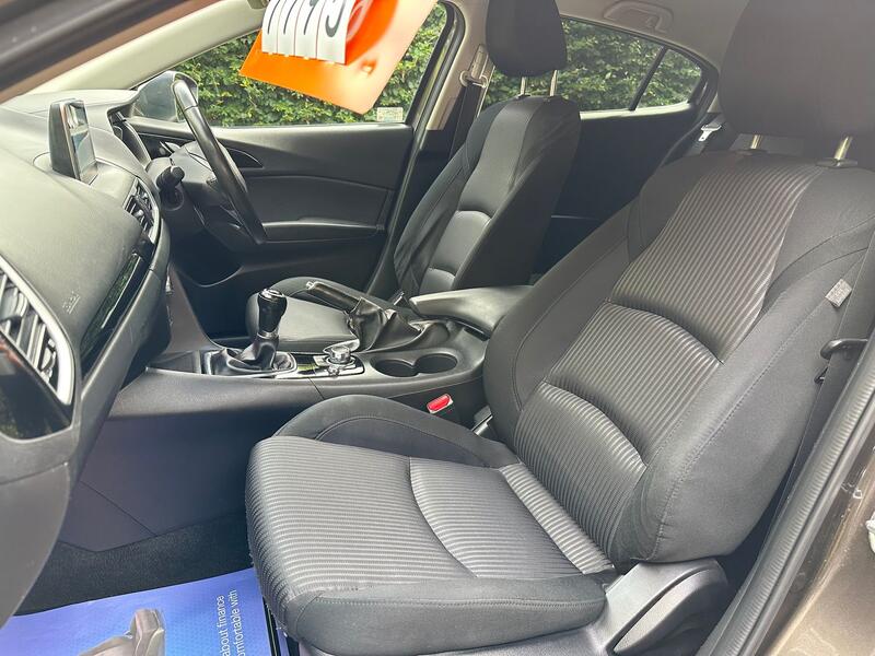MAZDA MAZDA3