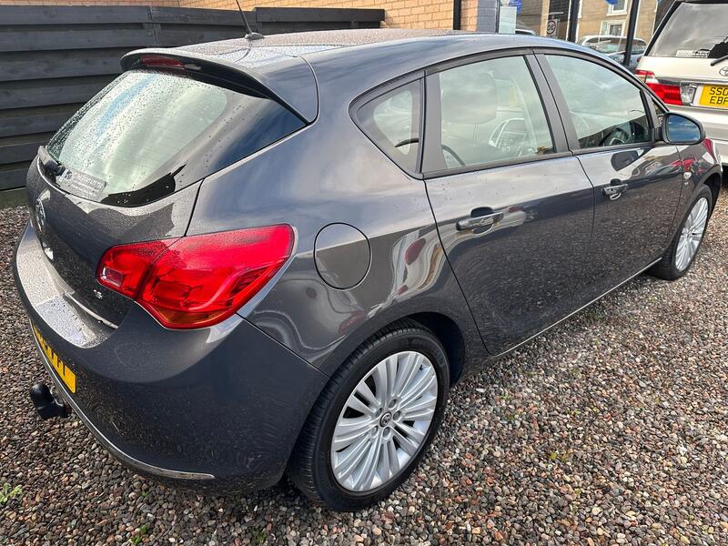 VAUXHALL ASTRA