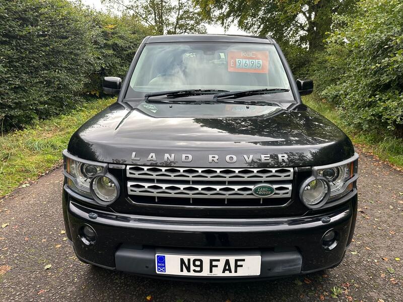 View LAND ROVER DISCOVERY 4 3.0 SD V6 HSE